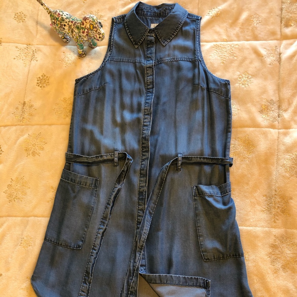 Denim dress.